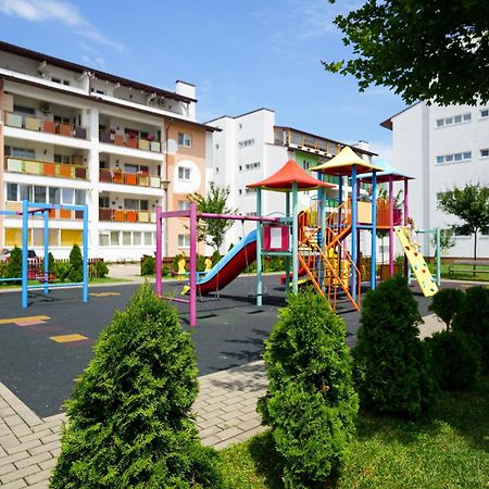Hunyadi Budget Ciresica Sibiu Luaran gambar